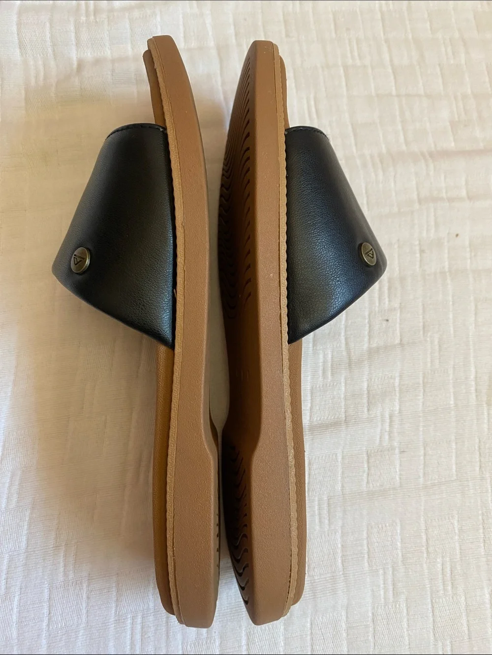 REEF Women's Black Slide Sandals with Tan Footbed - Picture 4 of 8